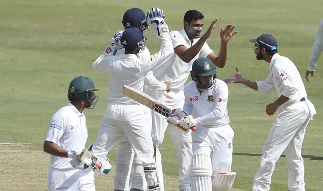 Ravichandran Ashwin celebrates the dismissal of Mushfiqur...- India TV Hindi