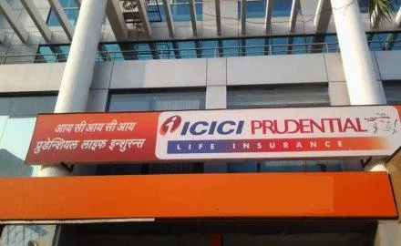 बीमा नियामक IRDAI ने ICICI Pru Life पर लगाया 20 लाख रुपए का जुर्माना- India TV Paisa