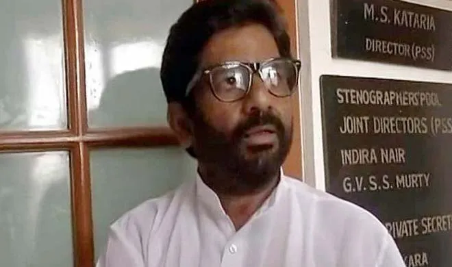  ravindra-gaikwad- India TV Hindi