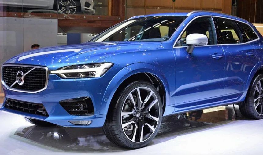 वोल्&zwj;वो ने जेनेवा मोटर शो में पेश की सेकेंड जेनेरेशन XC60, अगले साल भारत में होगी लॉन्&zwj;च- India TV Hindi
