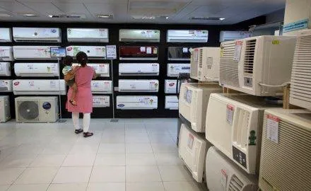भीषण गर्मी के बीच AC कंपनियां करेंगी मोटी कमाई, इस साल सेल्‍स में 30% ग्रोथ की उम्‍मीद- India TV Paisa