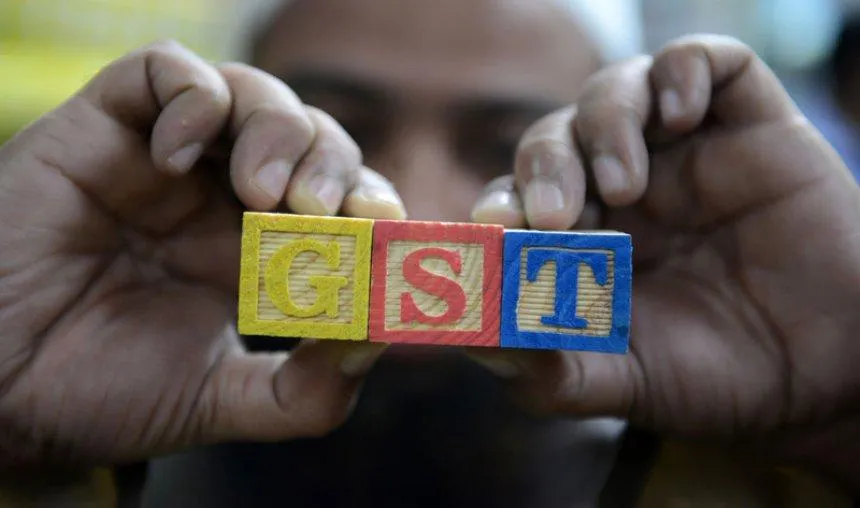अब तक GST से जुड़े सिर्फ 34 फीसदी सेवाकरदाता, CBEC पहुंच बढ़ाने के कर रहा है उपाय- India TV Paisa