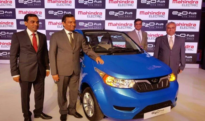 महिंद्रा एंड महिंद्रा को इलैक्ट्रिक वाहन बिक्री तीन गुना बढ़ने की उम्मीद, जूमकार के साथ की साझेदारी- India TV Paisa
