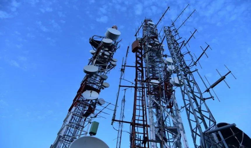 नक्सल प्रभावित इलाकों में 3000 और मोबाइल टावर स्थापित कर सकती है BSNL, संचार सुविधाएं बनेंगी मजबूत- India TV Paisa