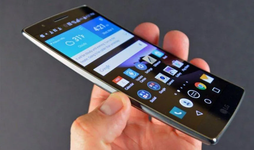 LG ने घटाईं G6 स्‍मार्टफोन की कीमतें, लॉन्‍चिंग के दो महीने के भीतर ही 13000 रुपए सस्‍ता हुआ फोन- India TV Paisa