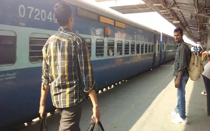 2021 तक प्रत्‍येक रेल यात्री को मिलेगी ट्रेनों में कन्‍फर्म टिकट, रेलवे ने शुरू की तैयारी- India TV Paisa