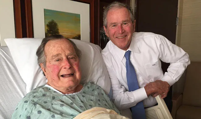 former president hw bush will remain in hospital for some...- India TV Hindi