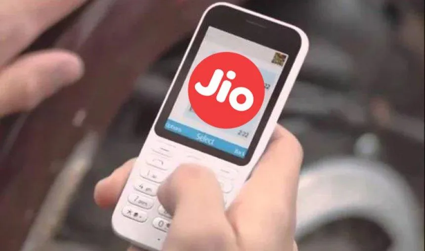 Reliance Jio: स्प्रेडट्रम लॉन्च करेगी सिर्फ 1500 रुपए में 4G फोन, कॉन्सेप्ट प्रोमोशन किया शुरू- India TV Paisa