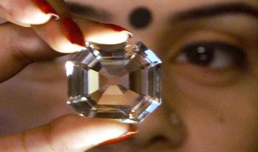 भारत से चीन को होने वाले हीरे और रत्‍नों के निर्यात में आई भारी वृद्धि, FY17 में 2.48 अरब डॉलर का एक्‍सपोर्ट- India TV Paisa