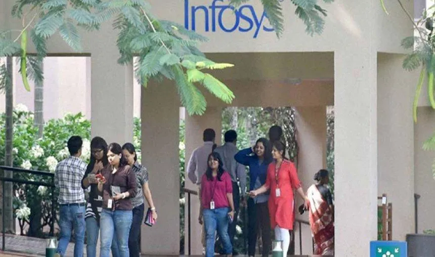 Infosys ने जुलाई तक टाली कर्मचारियों की वेतन वृद्धि, केवल खराब प्रदर्शन करने वालों की होगी छुट्टी- India TV Paisa