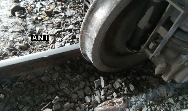 lokmanya tilak express- India TV Hindi