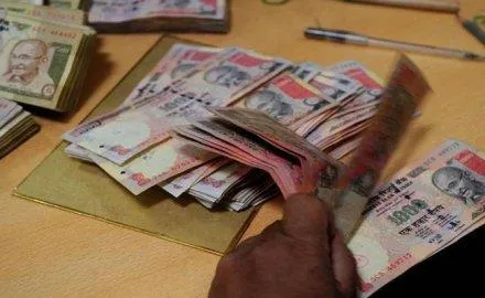 नोटबंदी के बाद बैंकों में जमा हुए पुराने नोटों की गिनती में अभी लगेंगे कुछ और महीने, करना होगा इंतजार- India TV Paisa