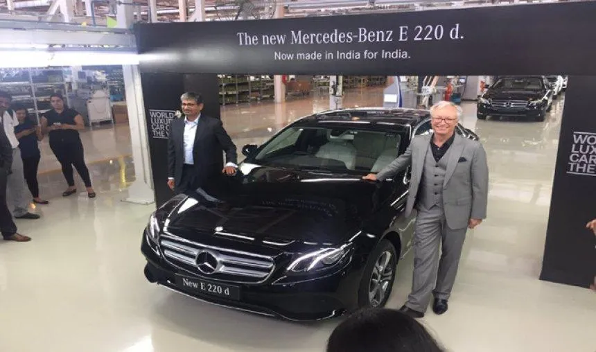 Mercedes Benz की नई कार E220D की लॉन्चिंग से पहले ही बुक हुईं 1000 यूनिट, डिलीवरी के लिए 4-6 हफ्ते का इंतजार- India TV Paisa