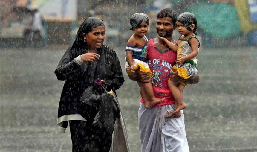 Monsoon2017: 48 घंटे में उत्तर प्रदेश पहुंचेगा मानसून, उत्तराखंड समेत इन इलाकों में भारी बारिश का अनुमान- India TV Paisa