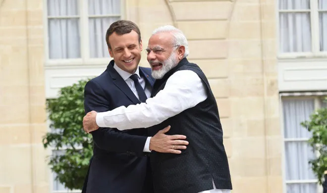 PM Modi and Macron | PMO Twitter Handle- India TV Hindi