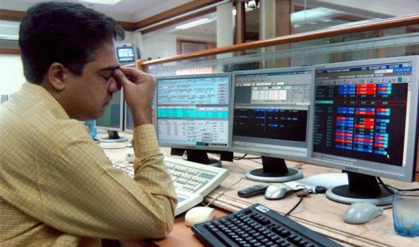 शेयर बाजार में भारी गिरावट, सेंसेक्स 281 प्वाइंट लुढ़का, निफ्टी में 97 अंक की गिरावट- India TV Paisa