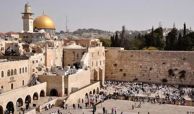Closing the holy site of Jerusalem people say crime against...- India TV Hindi
