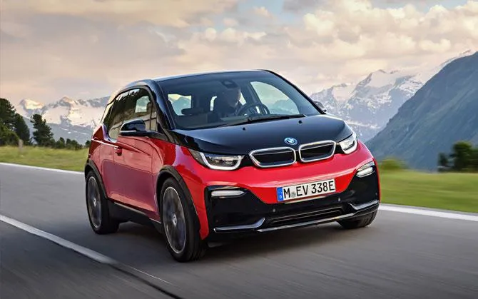 BMW ने लॉन्‍च की इलेक्ट्रिक कार i3s, इसमें मिलेगी 161 किमी प्रति घंटे की टॉप स्‍पीड- India TV Paisa