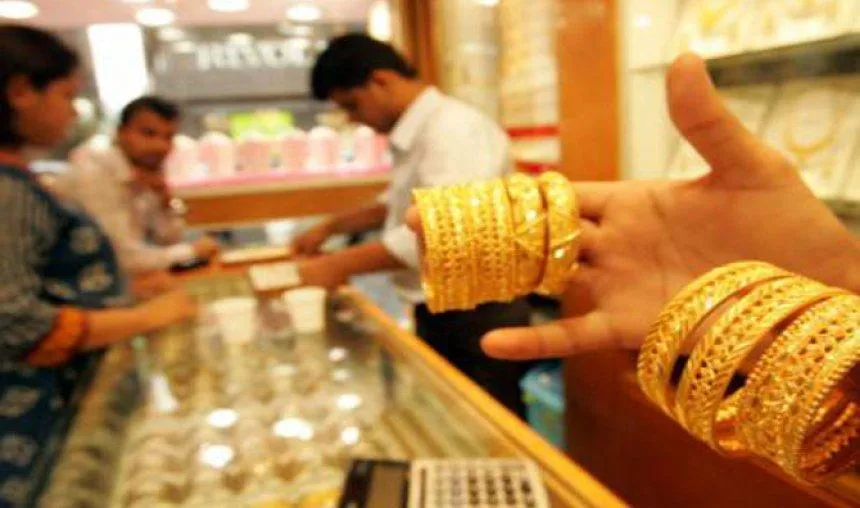 22 कैरट से अधिक शुद्धता वाले स्‍वर्ण आभूषणों के निर्यात पर सरकार ने लगाया प्रतिबंध, हेराफेरी पर लगेगी लगाम- India TV Paisa