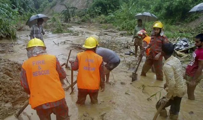 Bangladesh 20 people die due to heavy rains- India TV Hindi