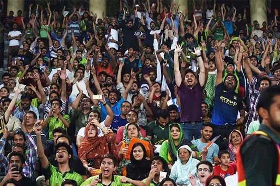 Pakistani fans during WXI vs Pkistan T20 match- India TV Hindi