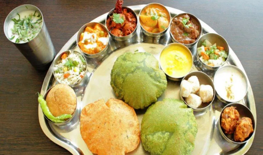 नवरात्र में हवाई यात्रा के दौरान खाने में मिलेगा नवरात्रि भोजन, एयरलाइन कंपनी ने की घोषणा- India TV Paisa