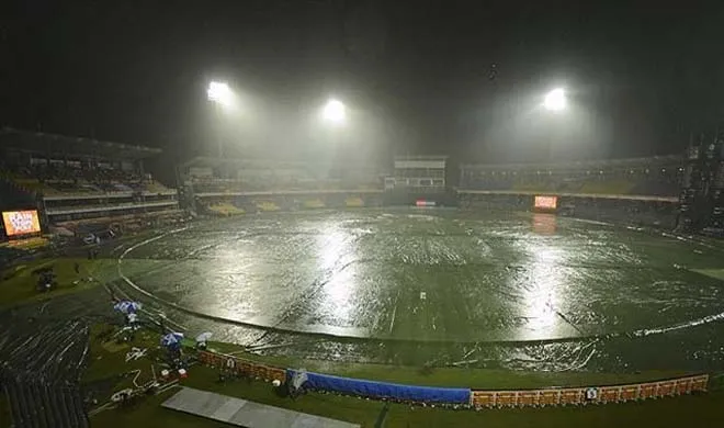 rain in stadium- India TV Hindi