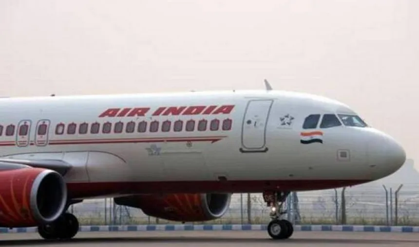 इंडिगो यात्री से मारपीट के मामले में एयर इंडिया ने ली चुटकी, कहा- ‘हम सिर्फ नमस्‍ते करने के लिए उठाते हैं हाथ’- India TV Paisa
