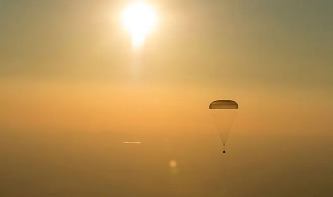 NASA has successfully tested the parachute for the Mars...- India TV Hindi
