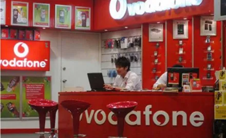 Vodafone ने प्रीपेड ग्राहकों के लिए पेश किए पांच नए प्लान, नोएडा में शुरू किया फ्री वाईफाई बस स्‍टैंड- India TV Paisa