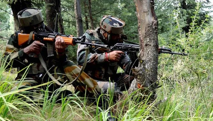 Pakistani-troops-fire-at-LoC-posts-in-RS-Pura-sector-BSF-jawan-dead- India TV Hindi