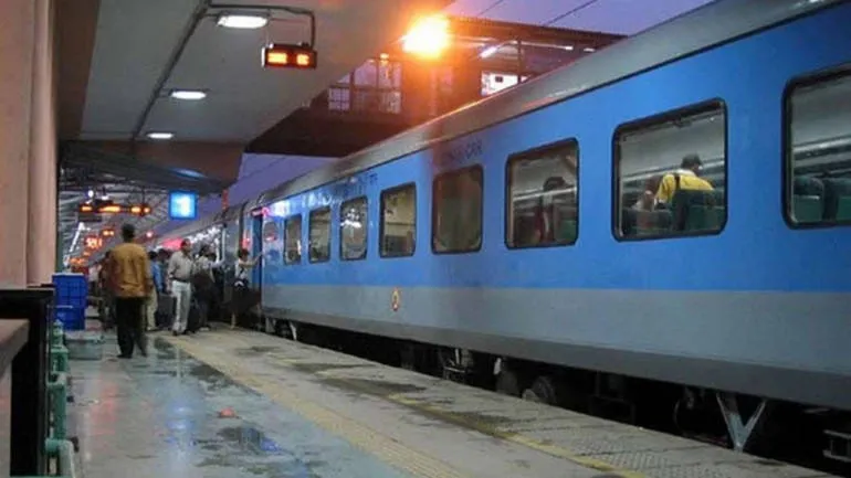 CCTV camera in Trains and Railway Stations- India TV Paisa