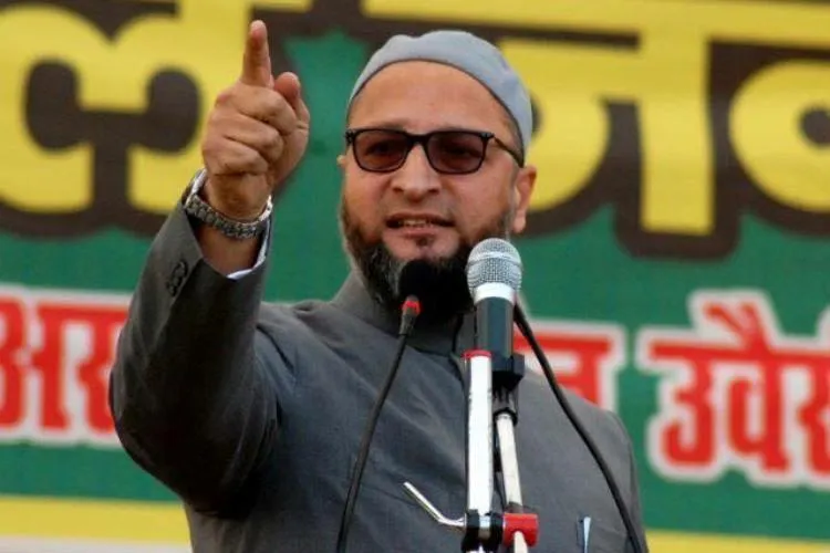 AIMIM-chief-Owaisi-controversial-remark-says-for-how-long-will-you-scare-us-in-the-name-of-temple- India TV Hindi
