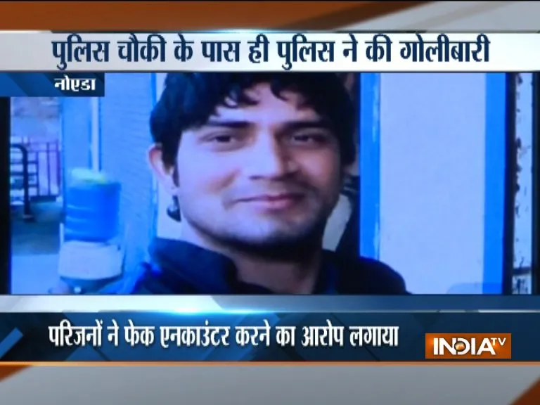 youth shot at in noida- India TV Hindi