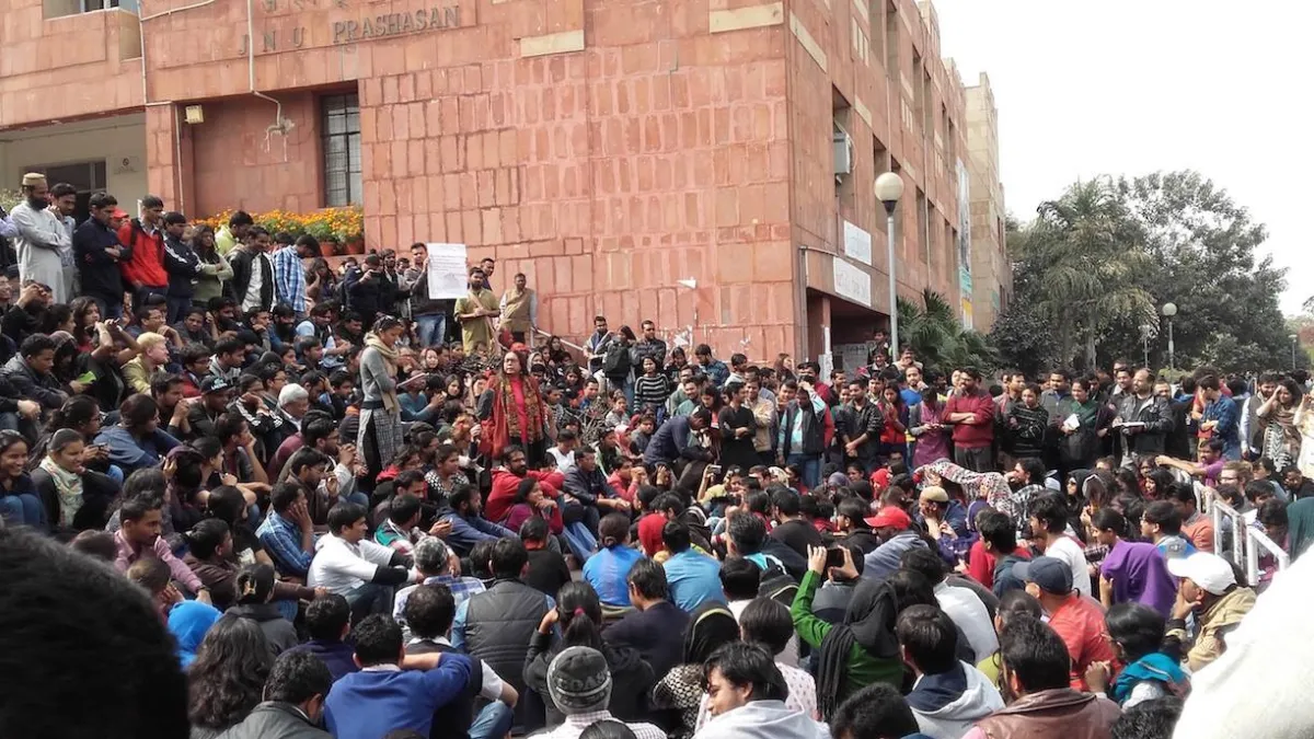 JNU-Students-Ramp-up-Protest-Over-Attendance-Rule- India TV Hindi