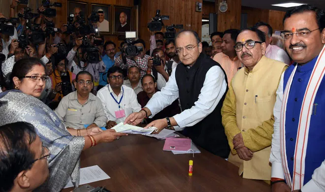 Union Finance Minister and BJP candidate Arun Jaitley files...- India TV Hindi