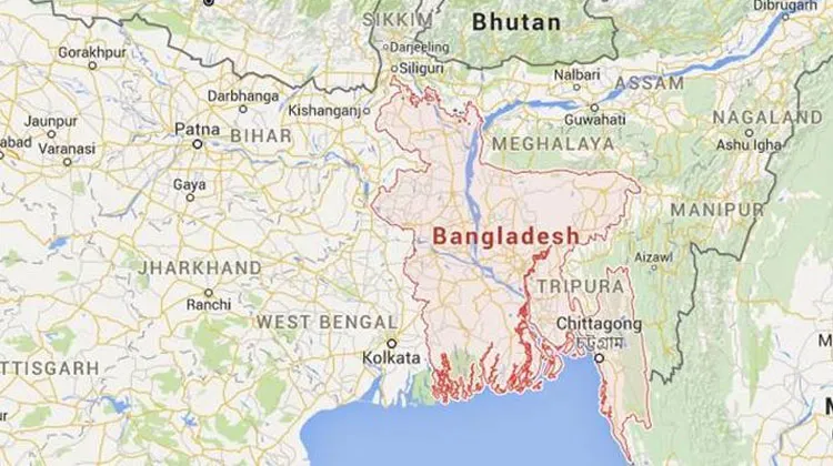 8 killed, 23 injured as bus plunges into ditch in Bangladesh | Google Maps- India TV Hindi