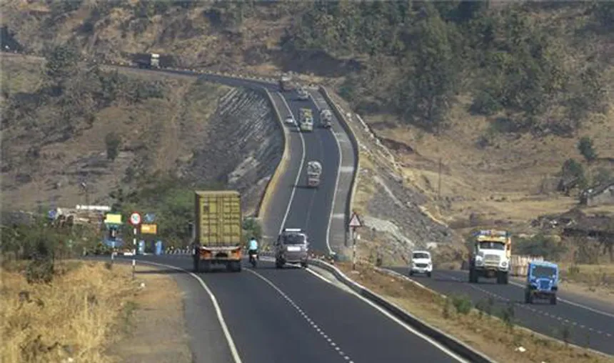 Delhi-Mumbai expressway to be completed by 2021, says Nitin Gadkari- India TV Hindi