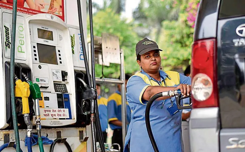 Petrol Pump- India TV Paisa