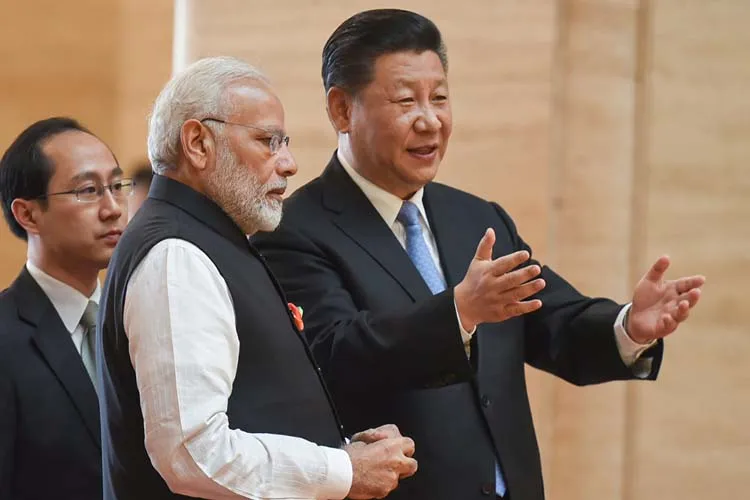 Modi, Xi hold 'extensive and fruitful' informal summit to 'solidify' India-China ties- India TV Hindi