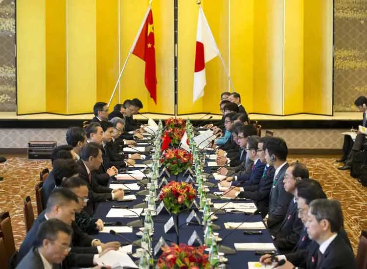 high level economic talks between Japan and China leaders...- India TV Hindi