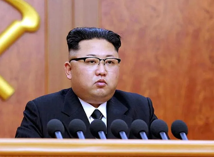 North Korean leader Kim Jong Un visits hospitalized...- India TV Hindi