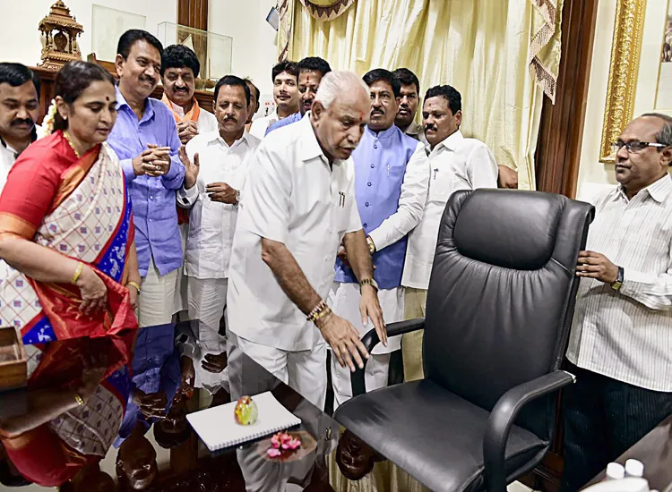Newly sworn-in Karnataka Chief Minister B. S. Yeddyurappa...- India TV Hindi