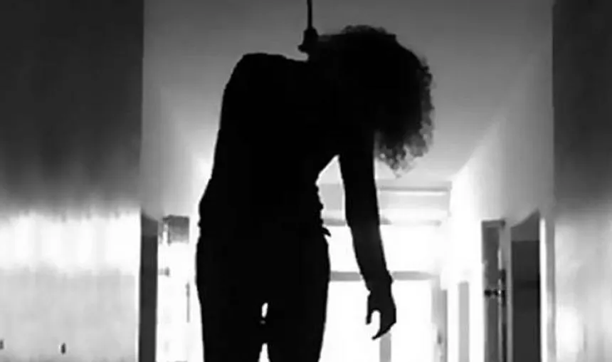 Haryana: Teenage girl hangs self after being raped by 8 men- India TV Hindi