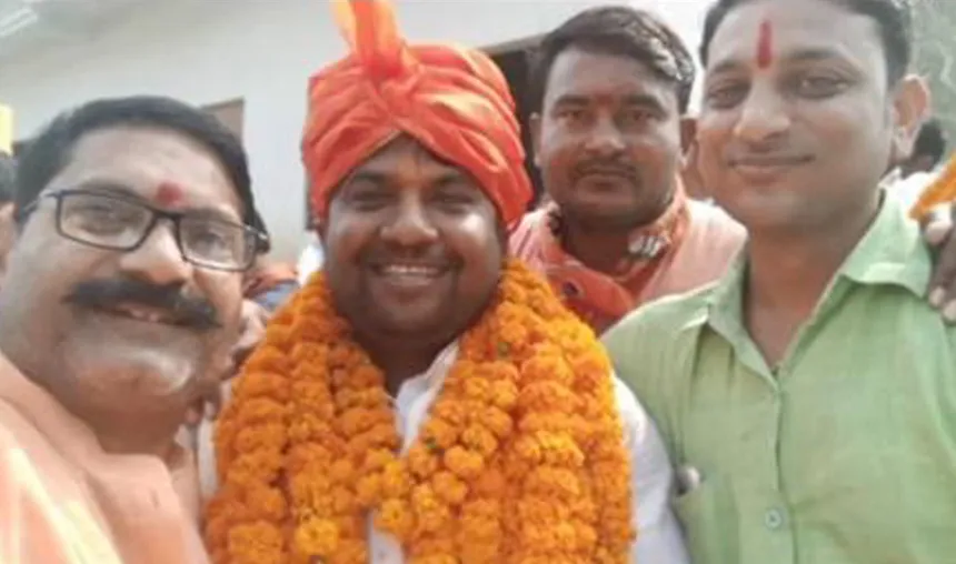 BJP leader Pawan Kesari shot dead in Allahabad- India TV Hindi