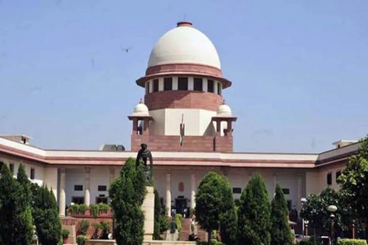 Supreme Court directs HC to 'expedite case hearing under POSCO'- India TV Hindi