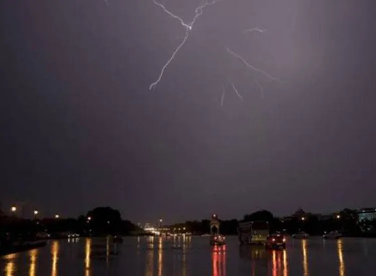 Thunderstorm Alert In many cities of NCR there will be...- India TV Hindi