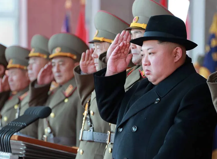 Kim Jong Un agrees to meet Donald Trump at DMZ source says...- India TV Hindi