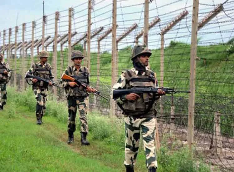 Pakistan again violates ceasefire one BSF jawan died- India TV Hindi