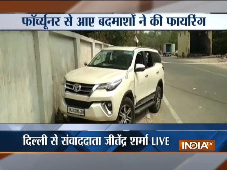 Delhi: One criminal dead, another injured during encounter with police in Vivek Vihar- India TV Hindi